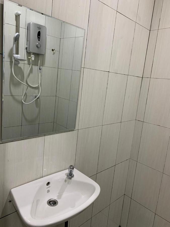 Orange Villa Hotel Near Palm Mall سِريمبان المظهر الخارجي الصورة